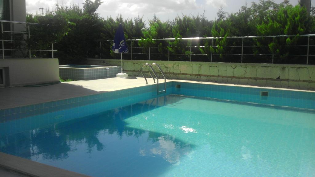 Zeytin Apart Hotel Çeşme エクステリア 写真